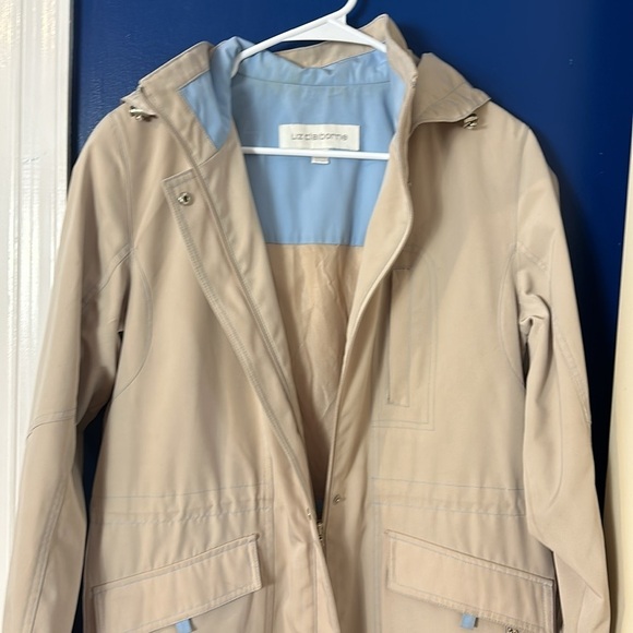 Women’s Liz Claiborne Tan Polyester Hooded Windbreaker Rain Jacket Size Small - Picture 6 of 13